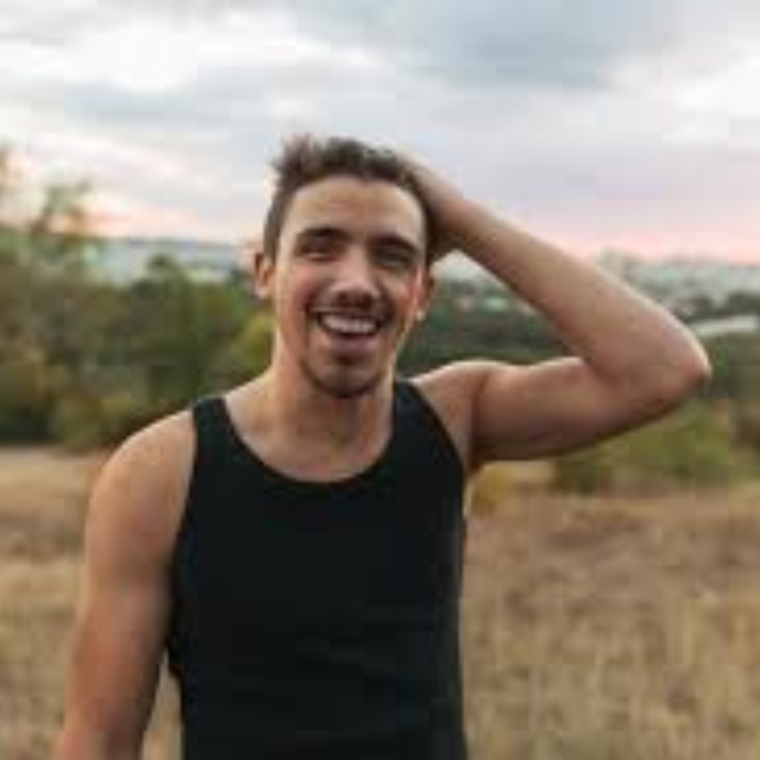 Emiliano L<em>.</em>